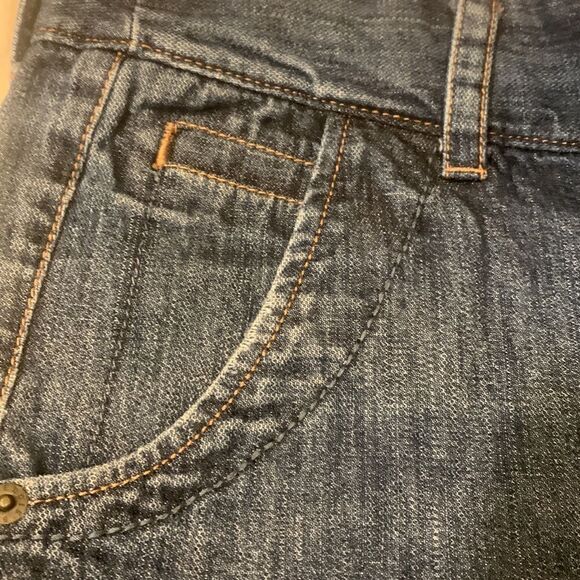 EDDIE BAUER, denim shorts, size 12 , cotton, 5 pocket, button over and zip up - Picture 6 of 12